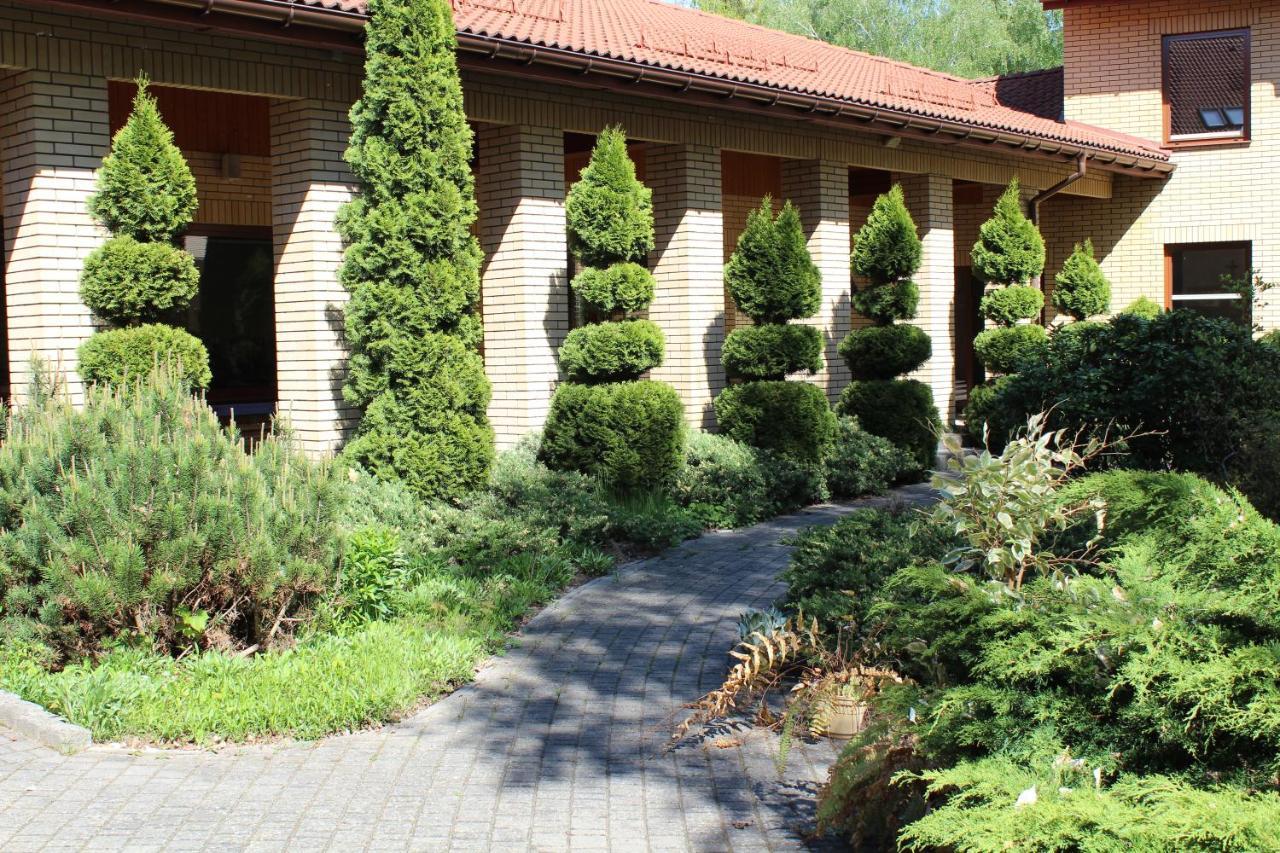 Hotel Uroczysko Porszewice - Osrodek Konferencyjno-Rekolekcyjny Pabianice Exterior foto